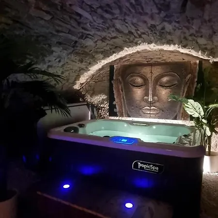 La Voute Du Pilat