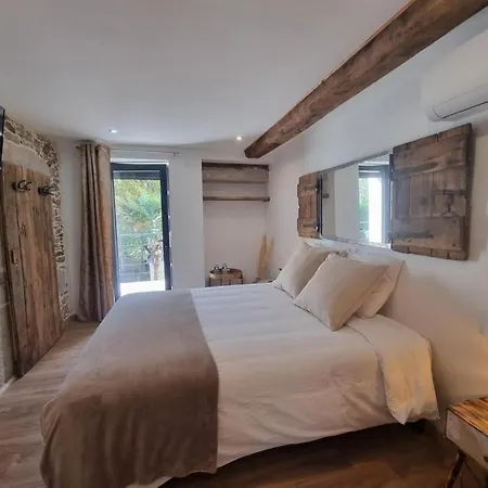 La Voute Du Pilat Holiday home Saint-Chamond