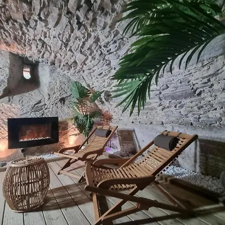 Holiday home La Voute Du Pilat *